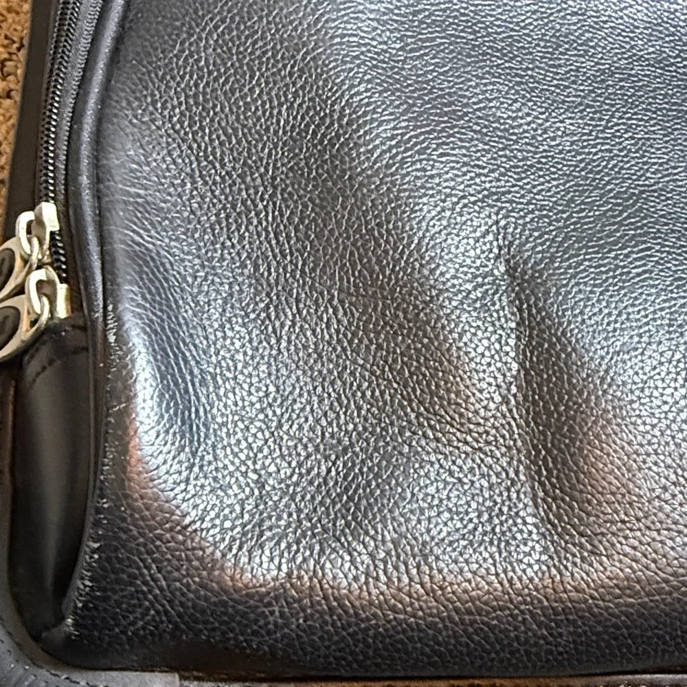 Targus Black Faux Leather Laptop Briefcase with Detachable Shoulder Strap